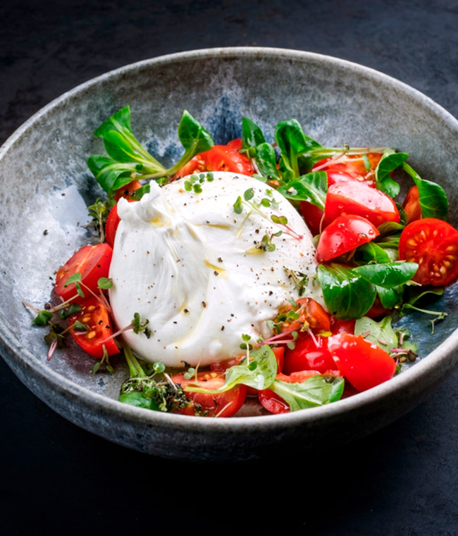 ensalada burrata comida minibar port de soller